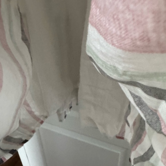 Vero Moda NWTWhite and Gray Flutter Sleeve Sundress. Top 21”length 37,5” - Picture 5 of 6